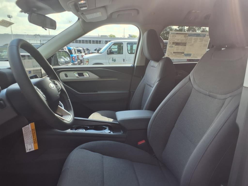 New 2025 Ford Explorer Active image 15