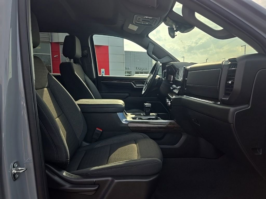 Used 2024 GMC Sierra 1500 Elevation w/ Preferred Package AWD/4WD image 26