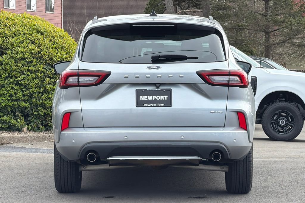 Certified 2023 Ford Escape ST-Line w/ Tech Pack #1 image 4