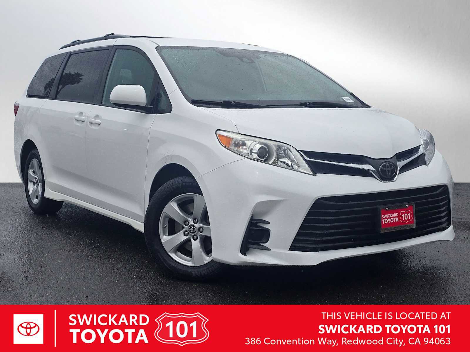 Used 2020 Toyota Sienna LE FWD image 1