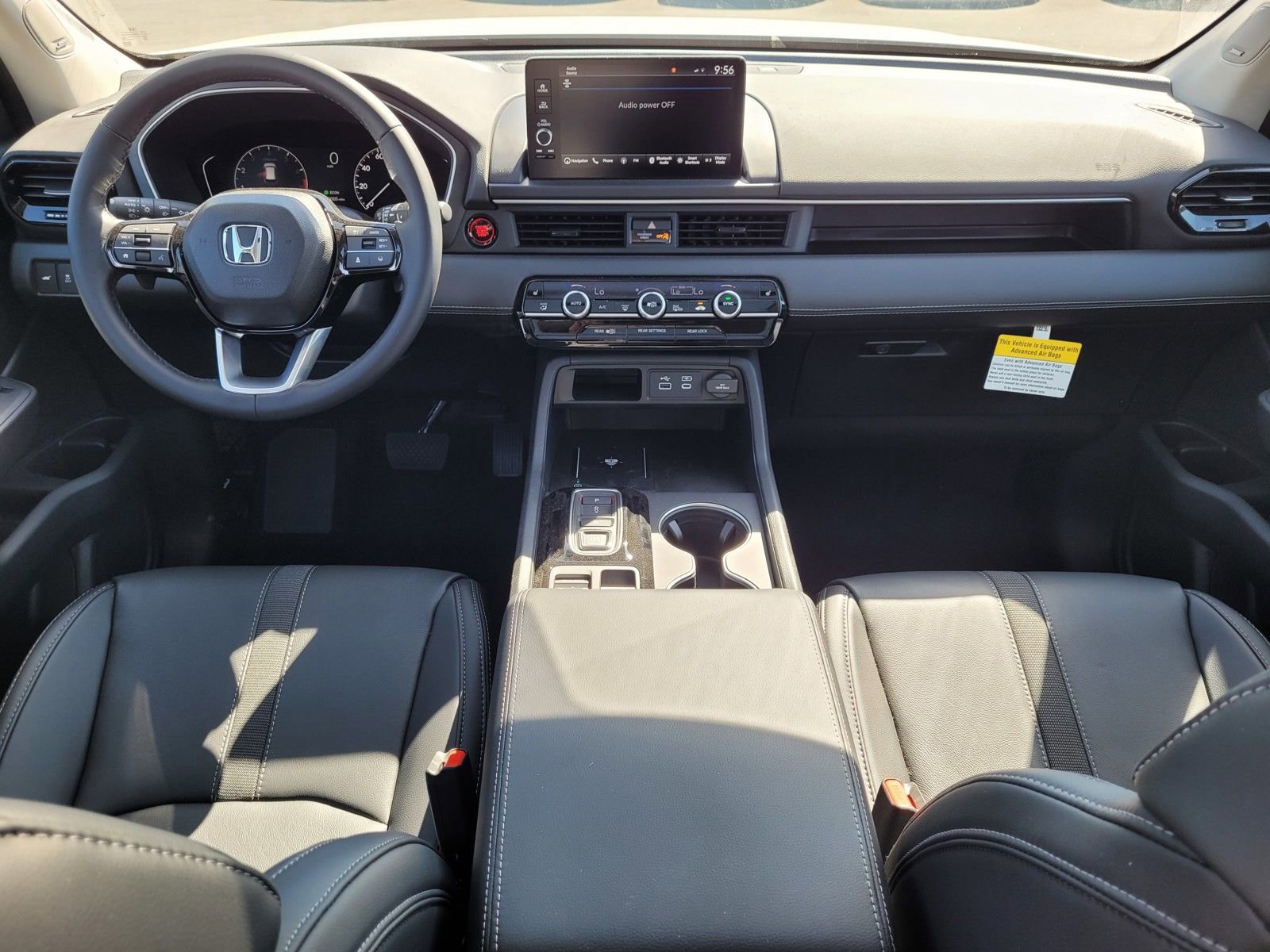 New 2025 Honda Pilot Touring image 7