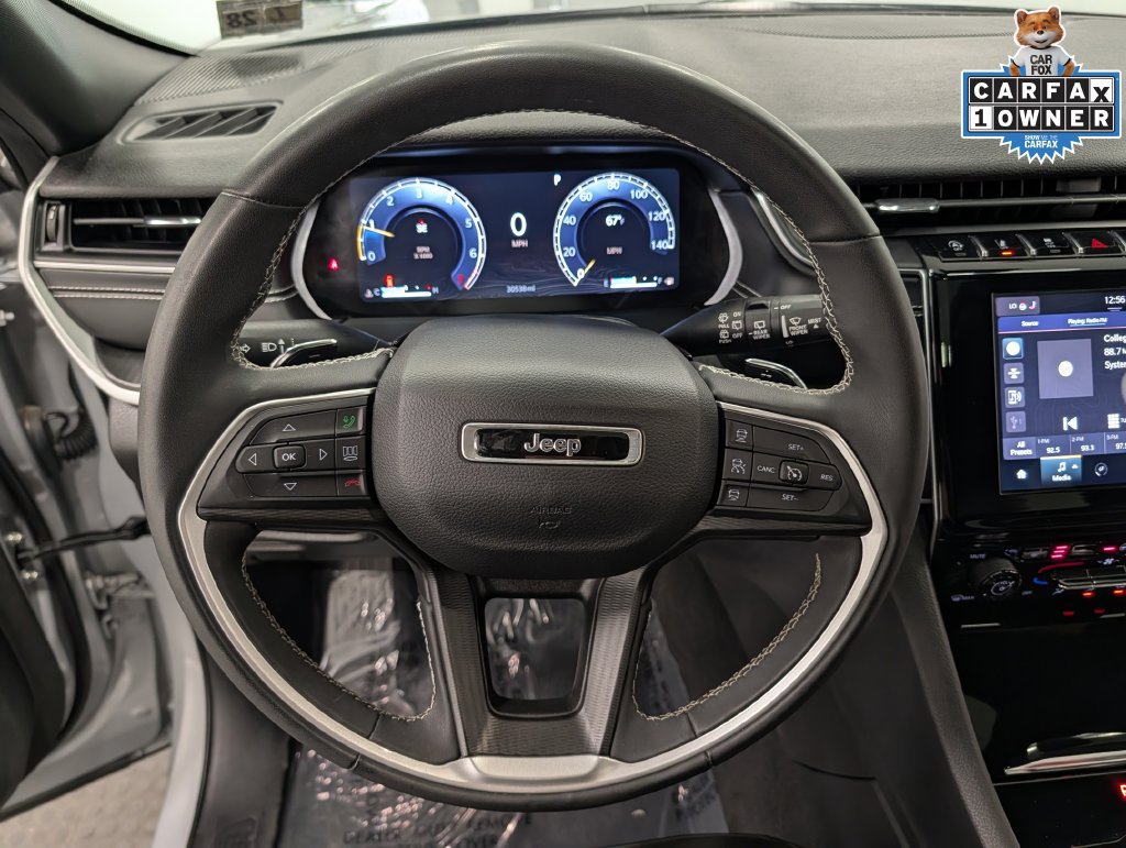 Used 2023 Jeep Grand Cherokee Altitude AWD/4WD image 23