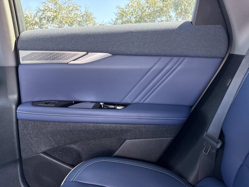 New 2026 Cadillac Optiq Sport 2 image 15