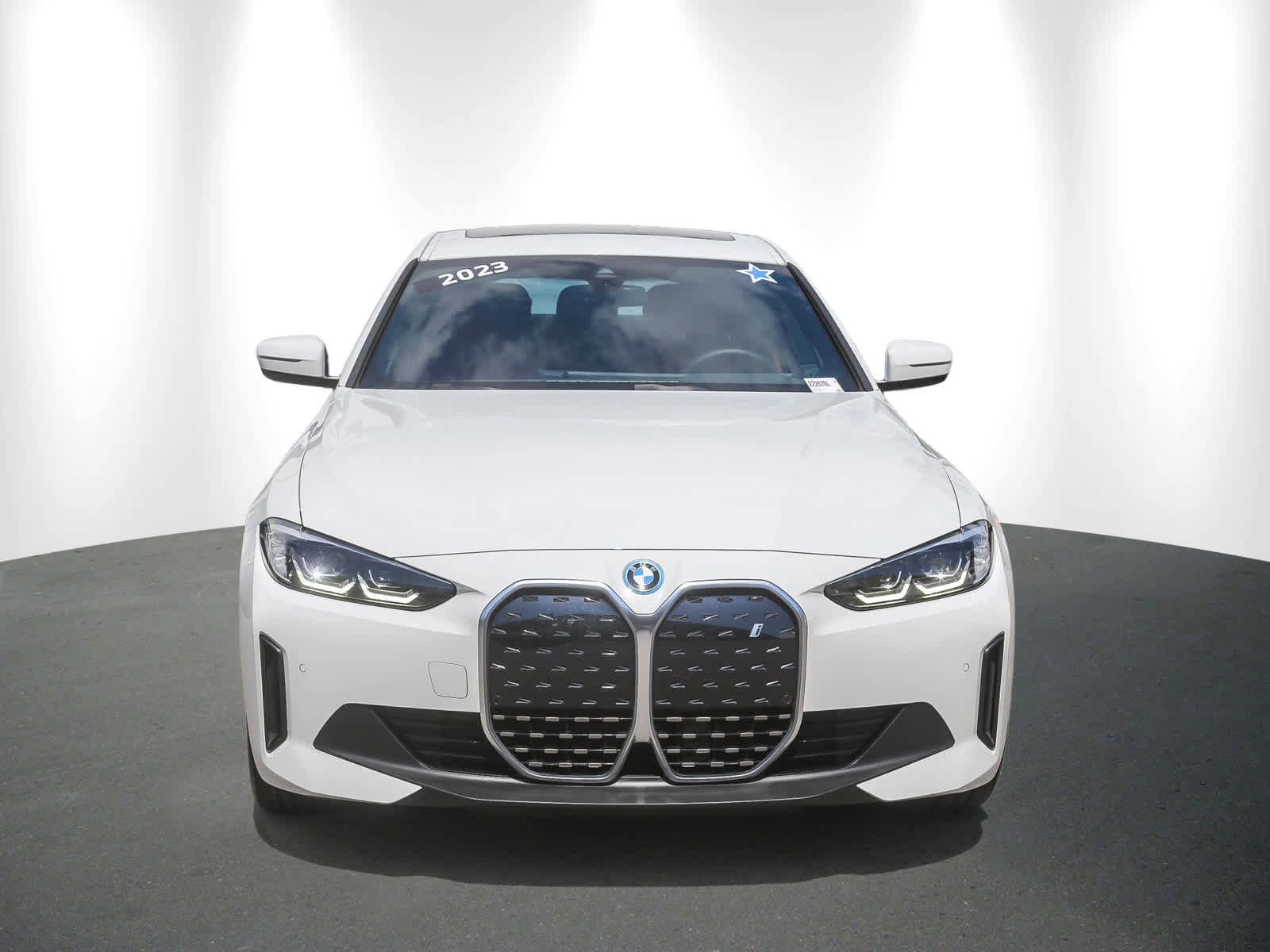 Certified 2023 BMW i4 eDrive35 image 2