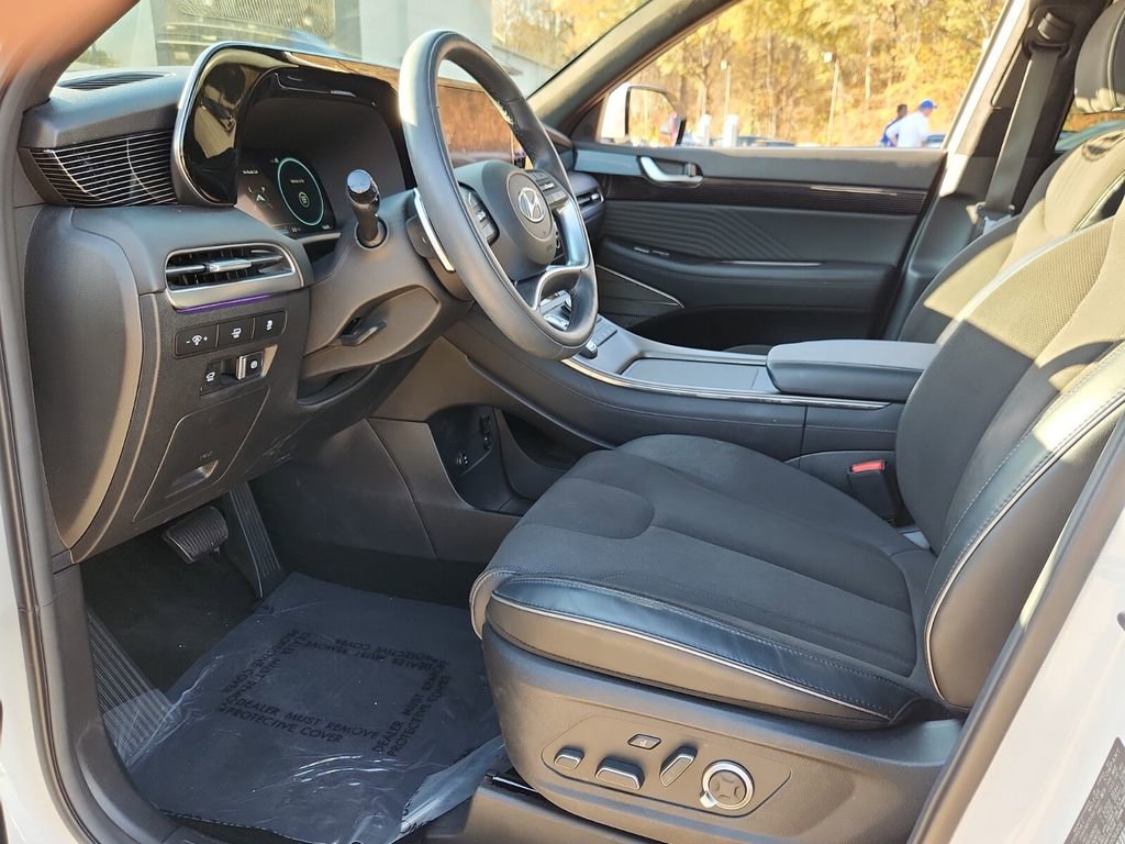 Used 2025 Hyundai Palisade Calligraphy image 11