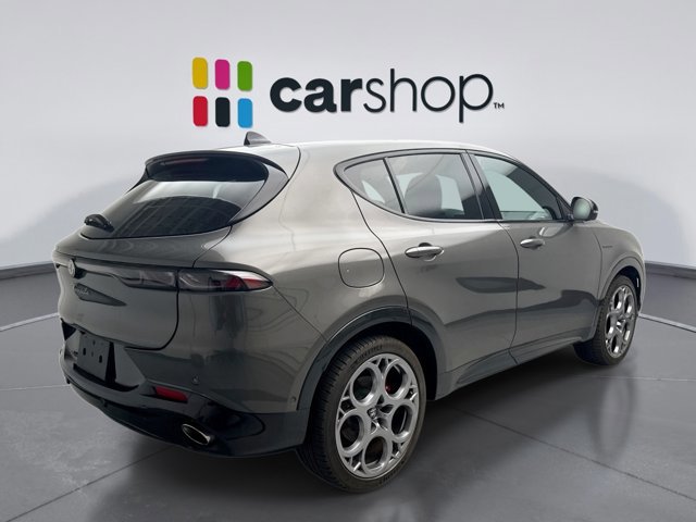 Used 2024 Alfa Romeo Tonale Veloce AWD/4WD image 5
