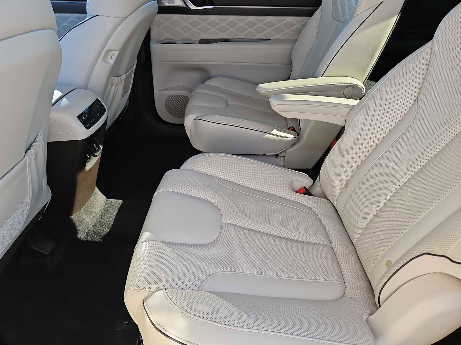 Used 2020 Hyundai Palisade Limited image 20