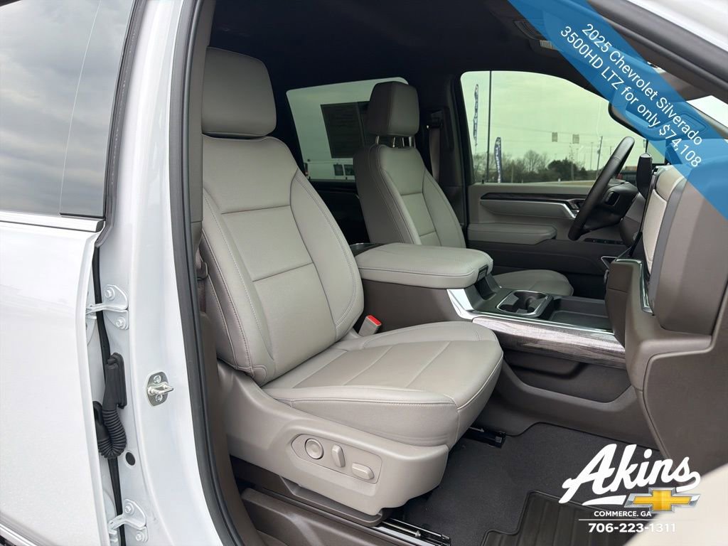 Used 2025 Chevrolet Silverado 3500 LTZ w/ LTZ Premium Package image 23