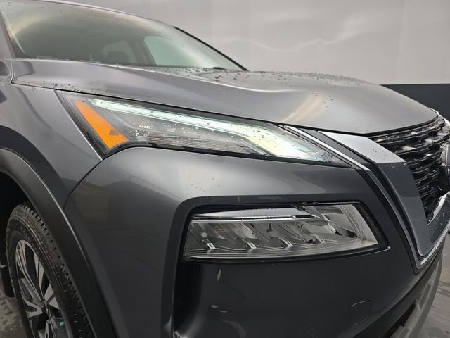 Used 2023 Nissan Rogue SV w/ SV Premium B Package image 13