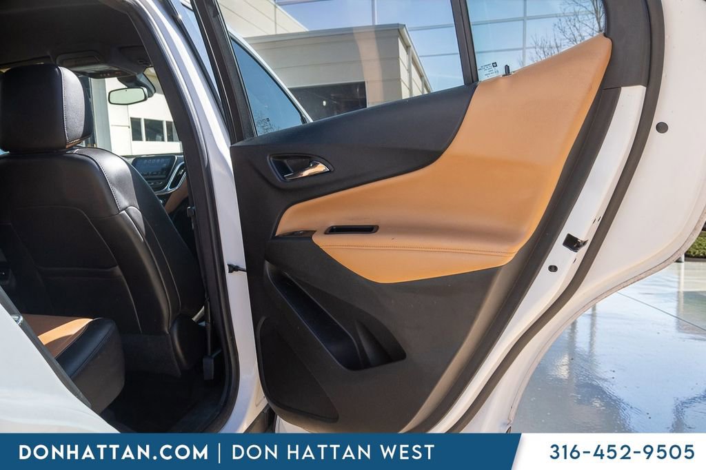 Used 2025 Volkswagen Atlas SE image 20