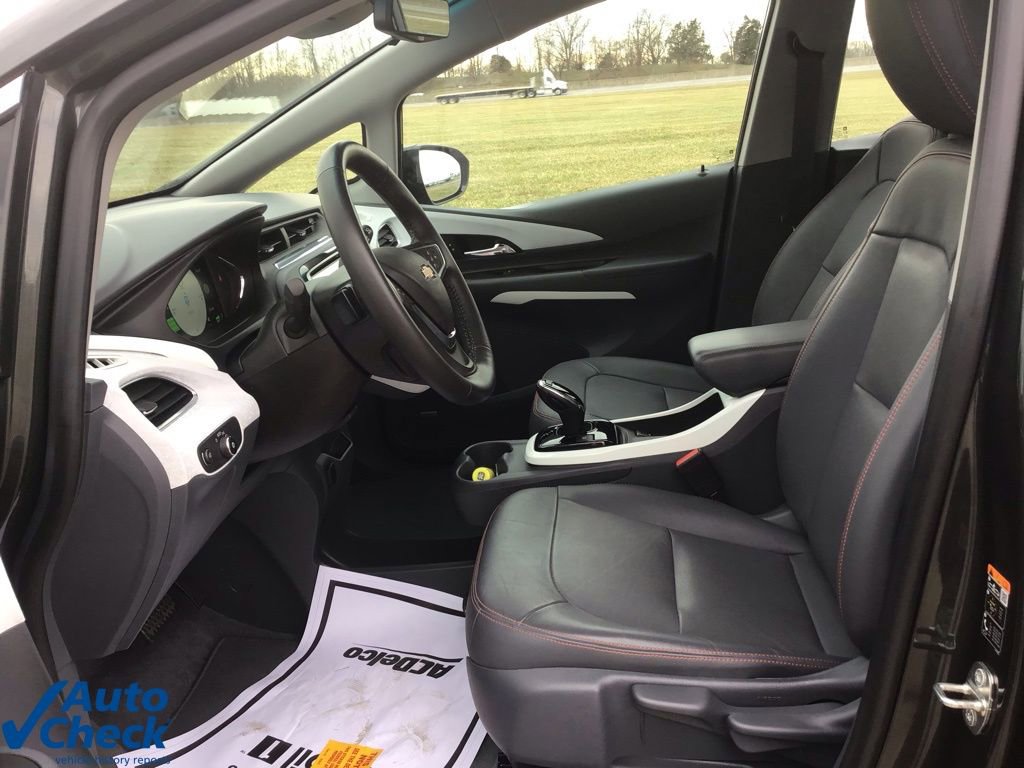 Used 2019 Chevrolet Bolt Premier w/ Infotainment Package image 28