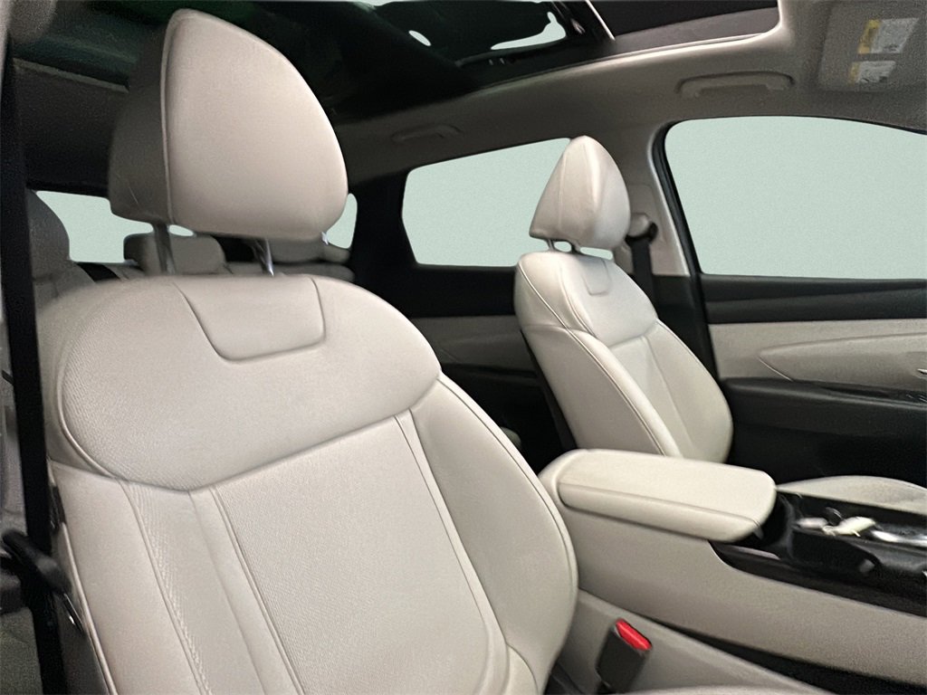 Certified 2025 Hyundai Tucson SEL image 16