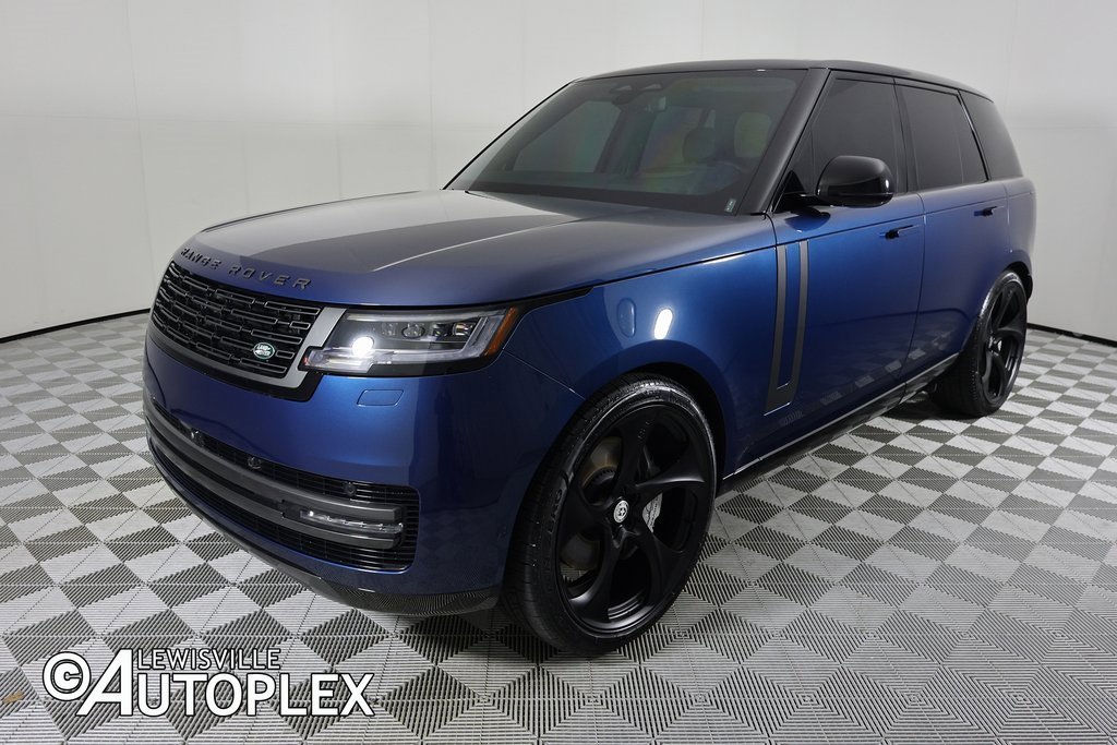 Used 2025 Land Rover Range Rover SE image 12