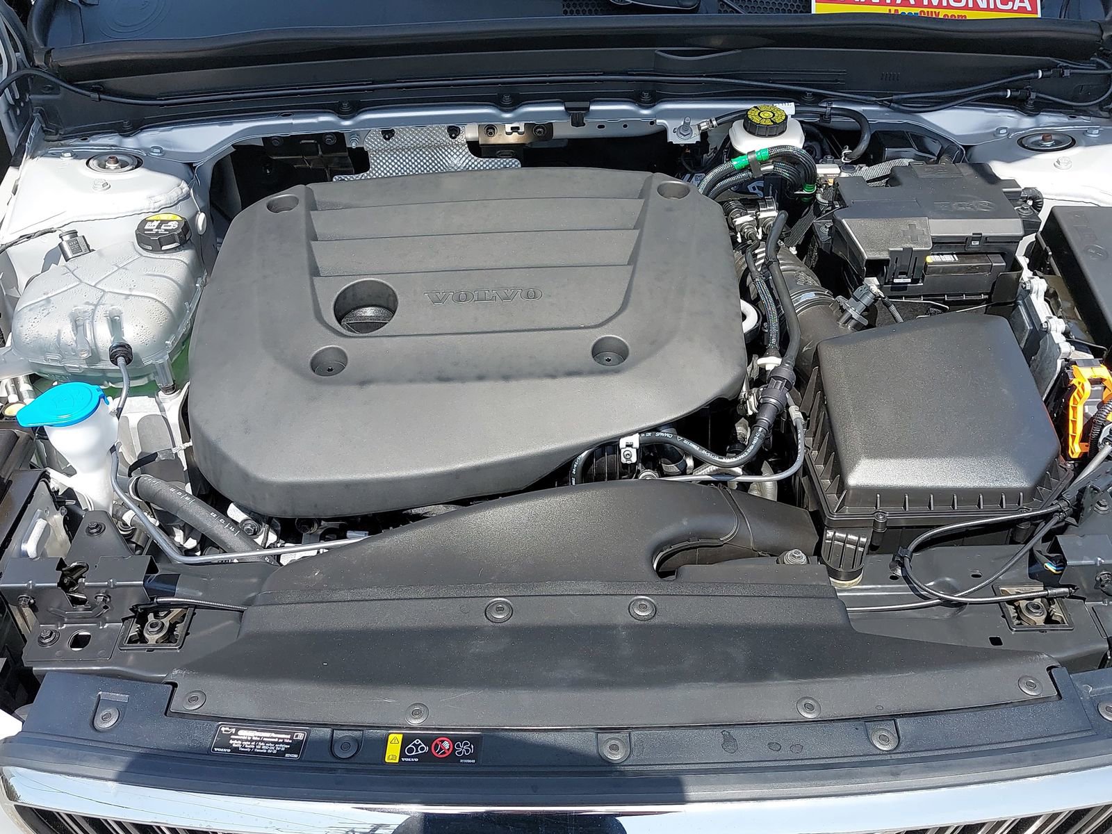 Used 2024 Volvo XC40 B5 Plus AWD/4WD image 30