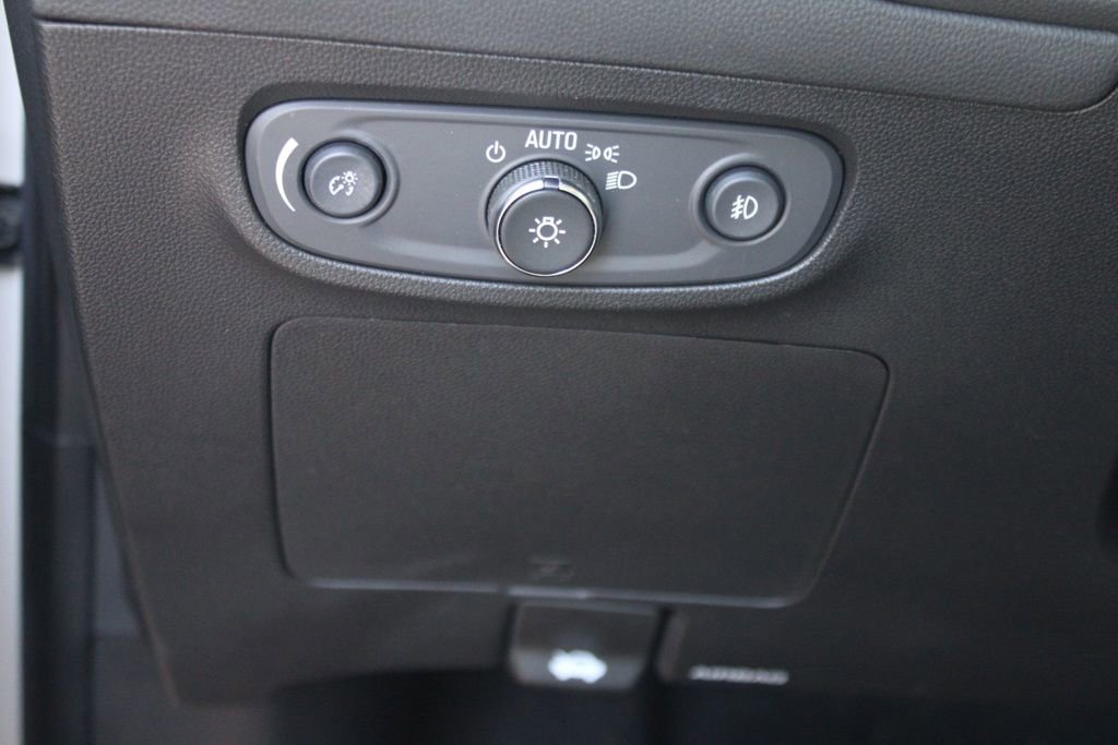 Used 2023 Buick Encore GX Essence w/ Experience Buick Package image 21