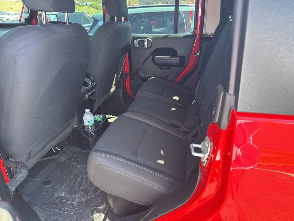 Used 2023 Jeep Gladiator Sport image 5