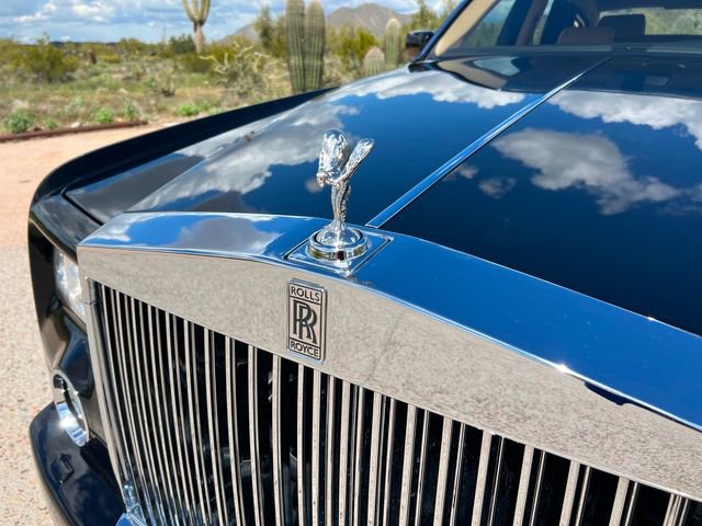 Used 2004 Rolls-Royce Phantom Sedan image 19