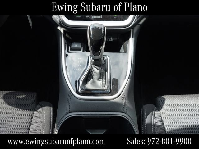 Used 2025 Subaru Outback Premium AWD/4WD image 11