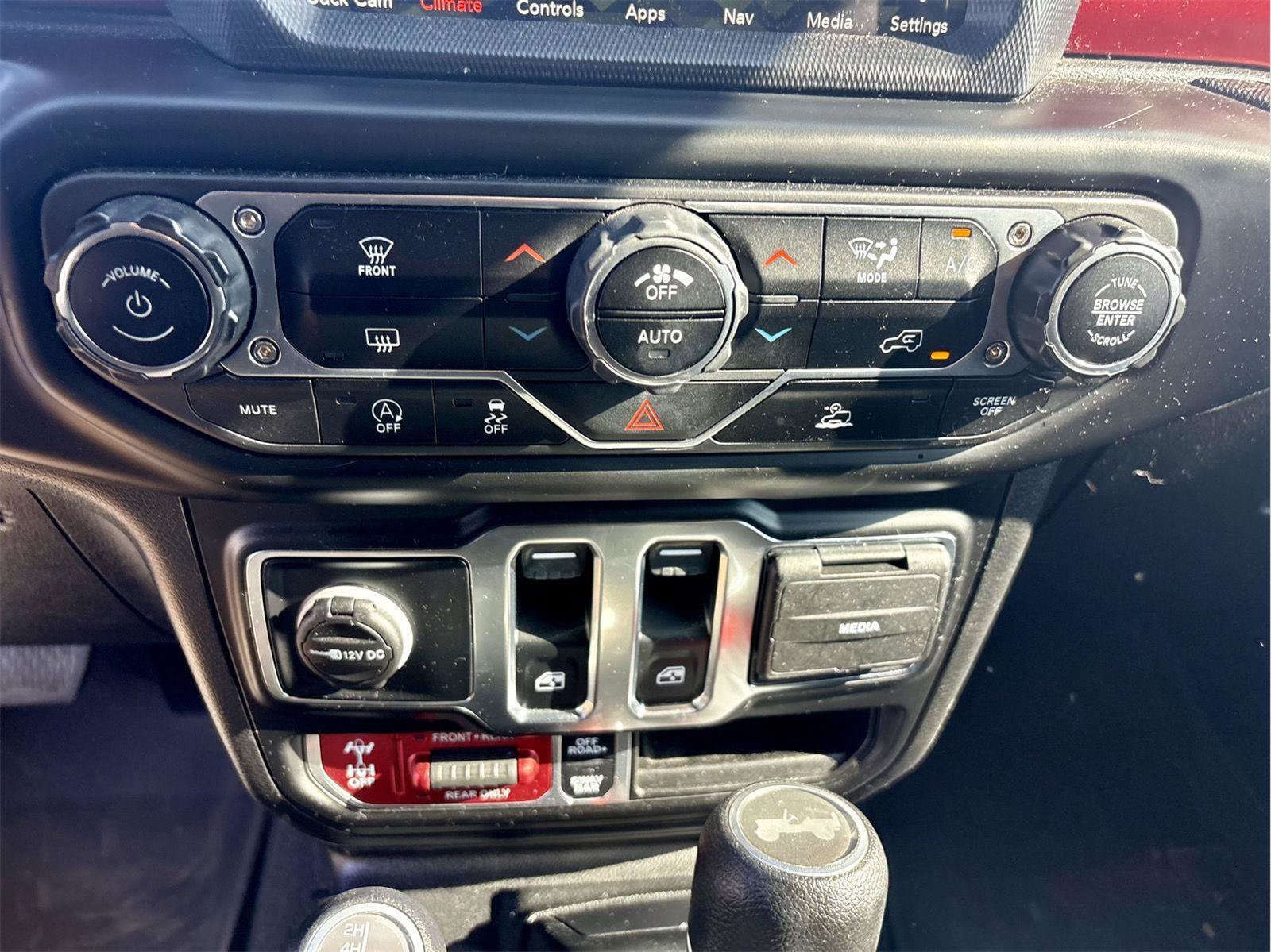 Used 2022 Jeep Wrangler Rubicon AWD/4WD image 19