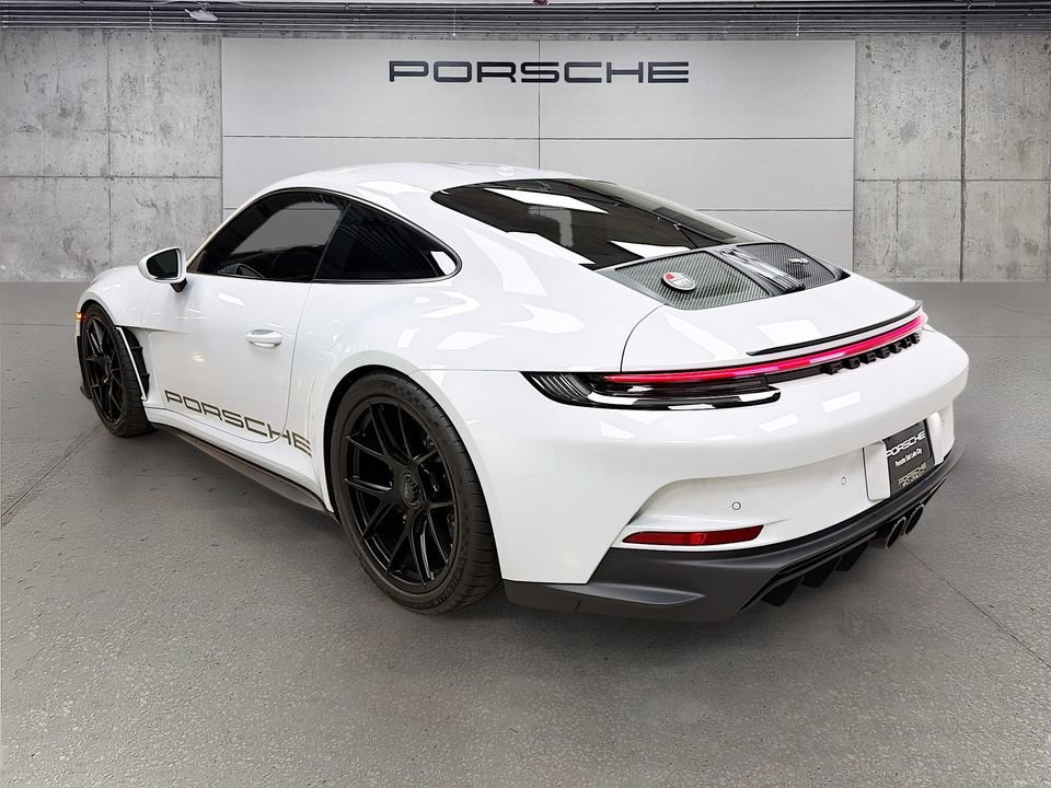 Certified 2024 Porsche 911 GT3 RS RWD image 3