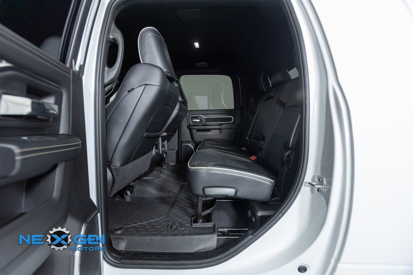 Used 2025 RAM 3500 Laramie w/ Night Edition image 24