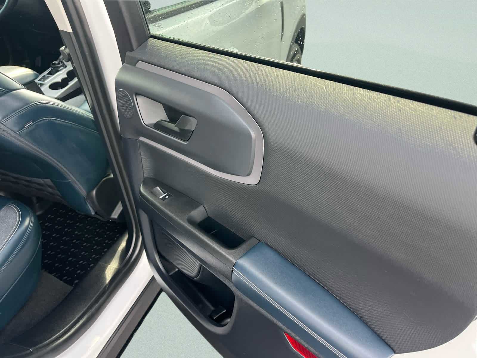 Used 2024 Ford Bronco Sport Outer Banks w/ Tech Package image 17