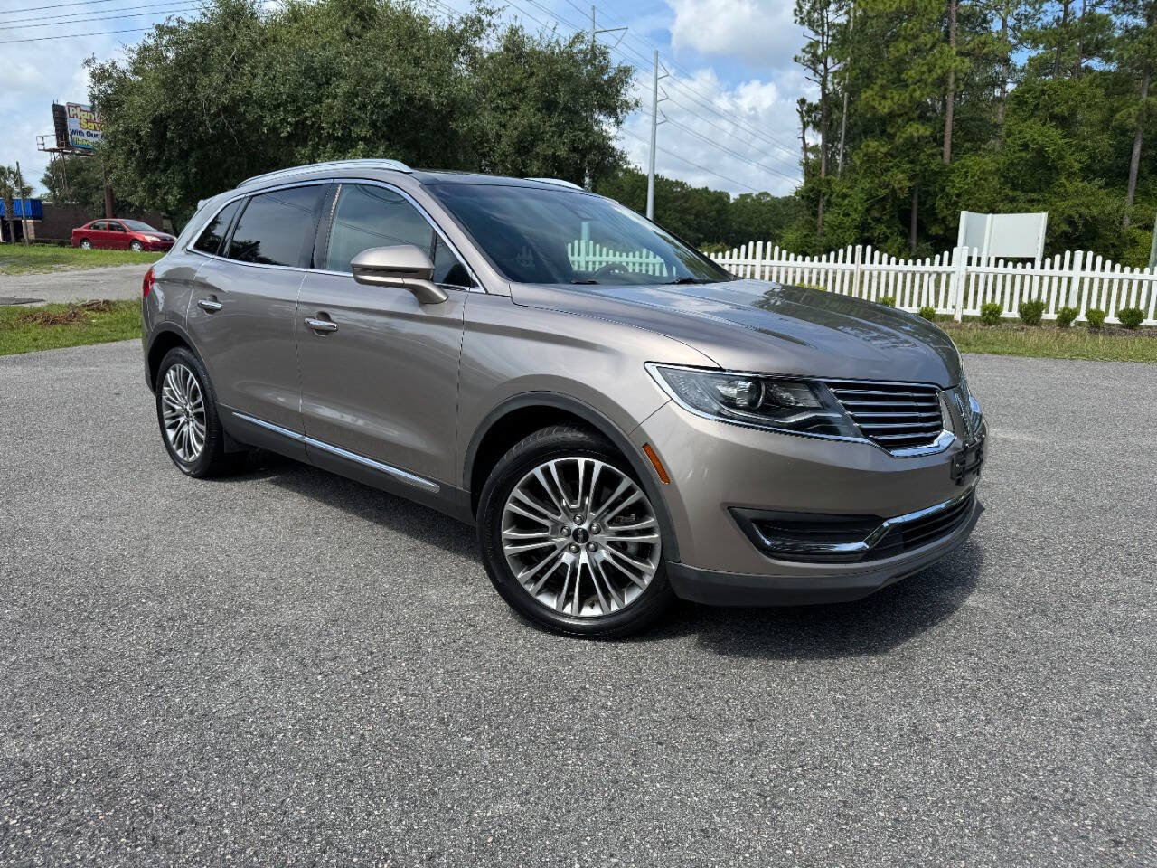 Used 2018 Lincoln MKX Reserve w/ Lincoln MKX Climate Package FWD image 8