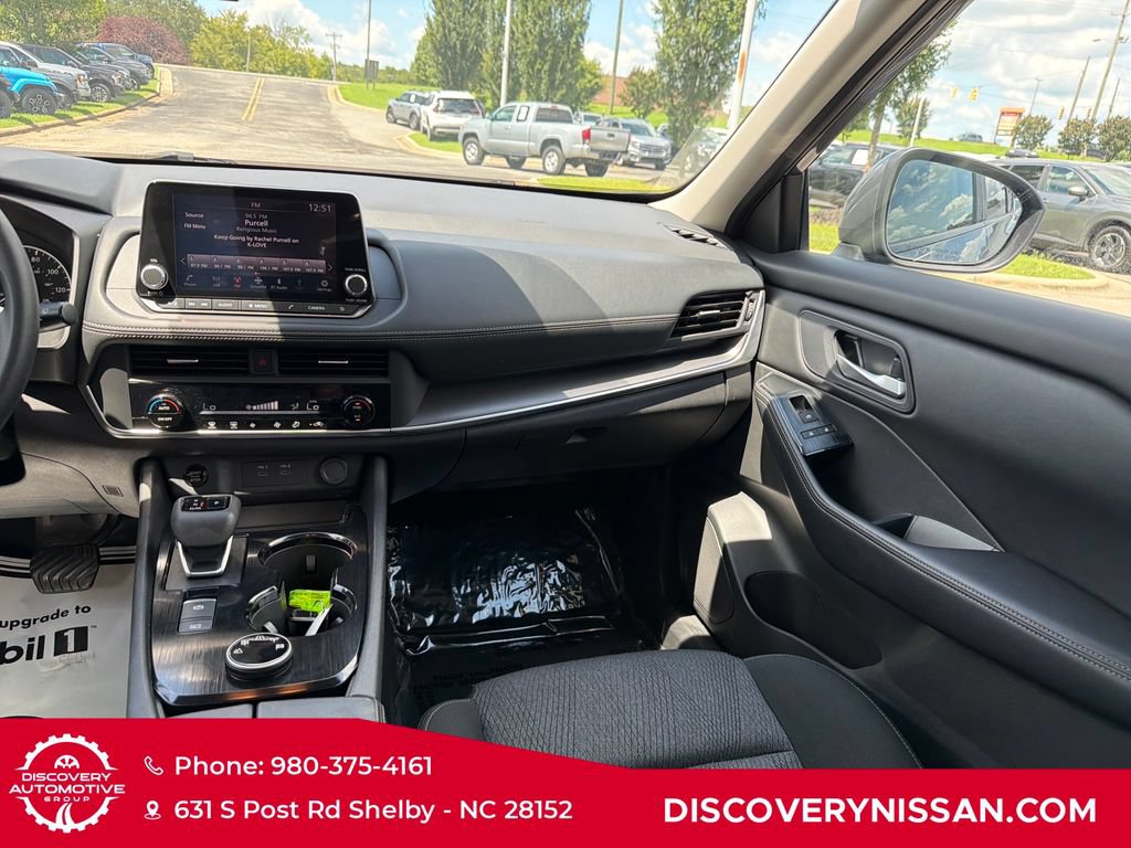 Certified 2024 Nissan Rogue SV AWD/4WD image 30
