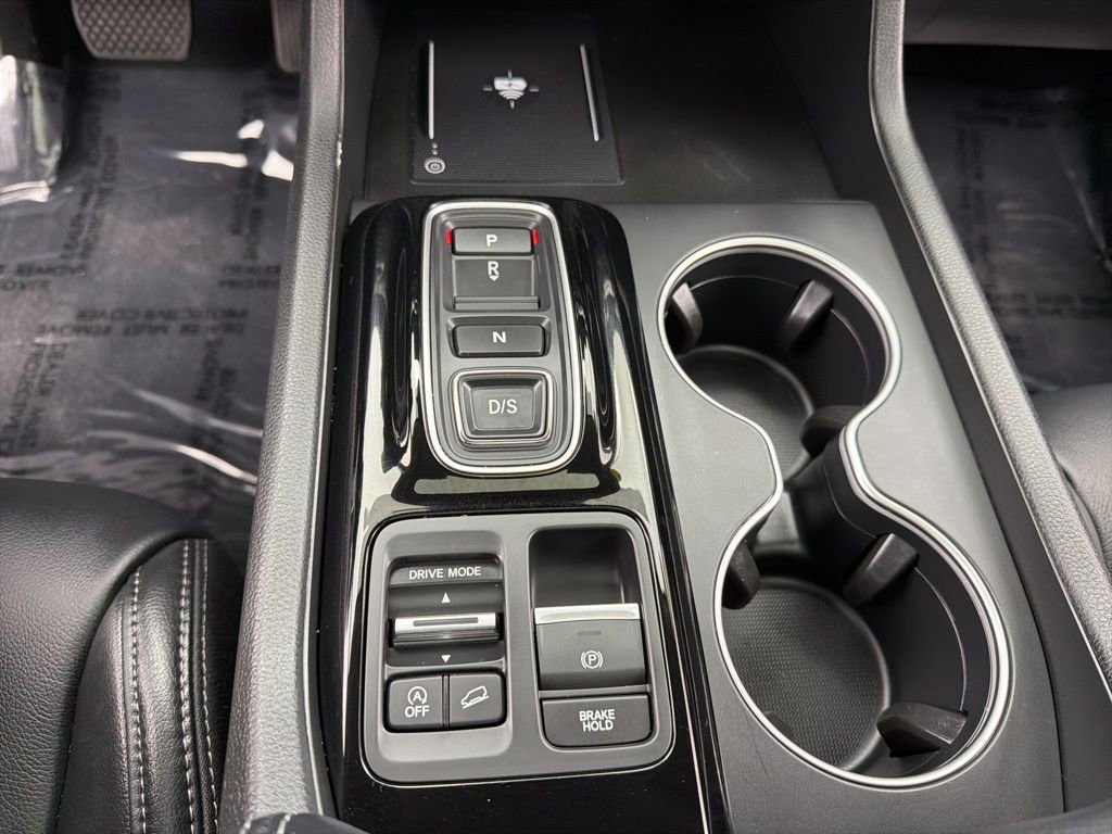 Used 2025 Honda Pilot Touring image 15