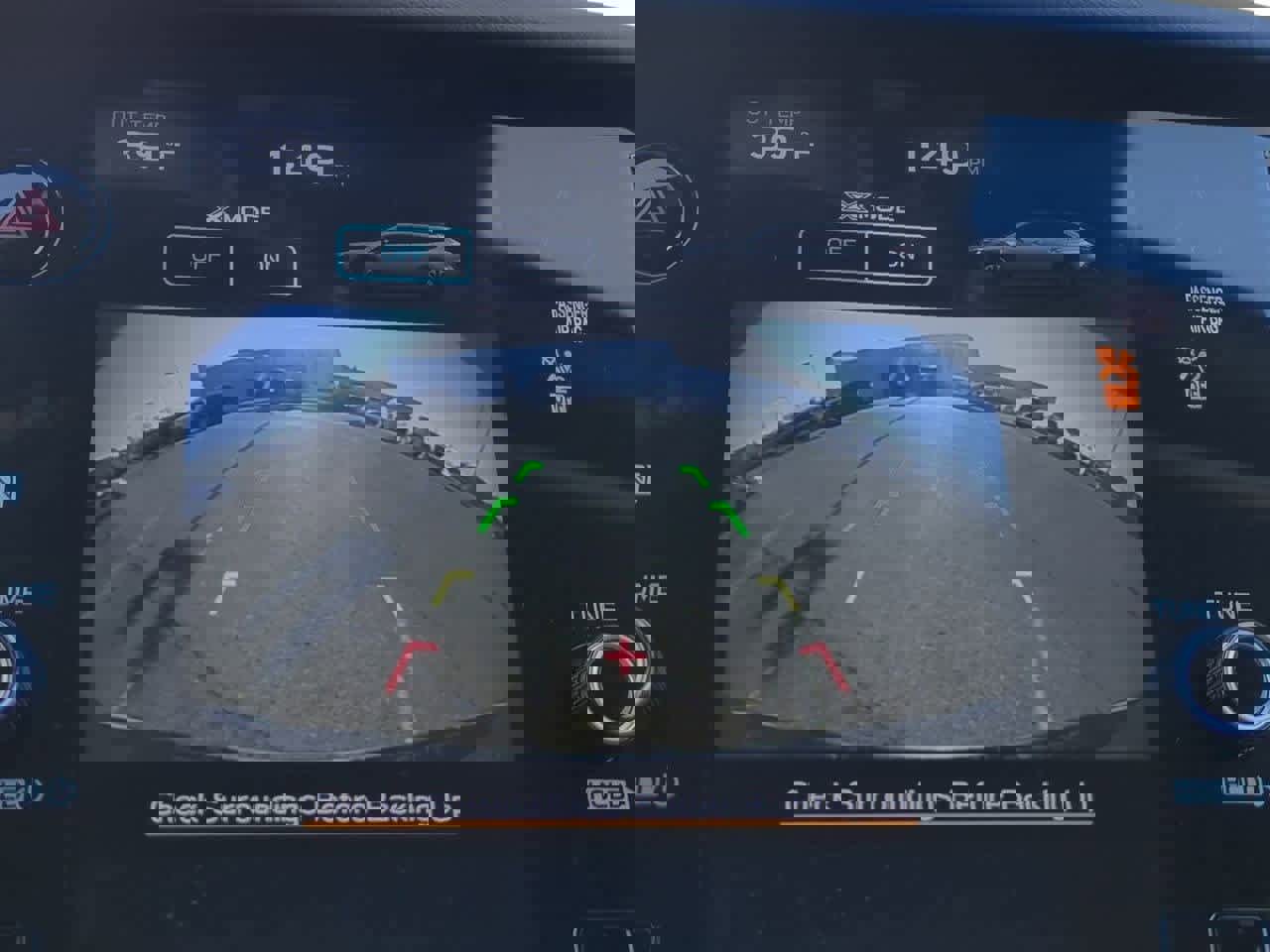 Used 2023 Subaru Outback Premium image 27