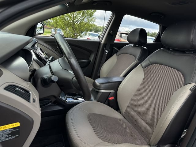 Used 2013 Hyundai Tucson GLS FWD image 12