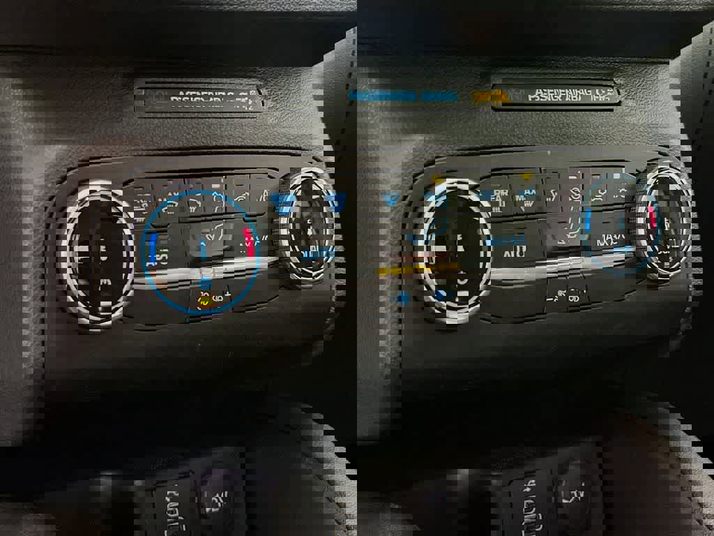 Used 2024 Ford Escape Active image 18