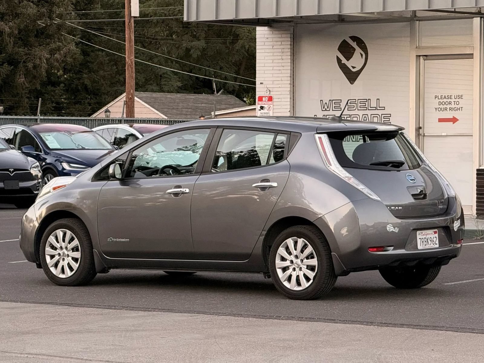 Used 2016 Nissan Leaf S w/ Charger Package FWD image 6