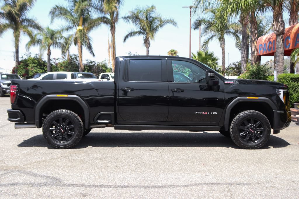 Used 2024 GMC Sierra 2500 AT4 w/ AT4 Preferred Package AWD/4WD image 12