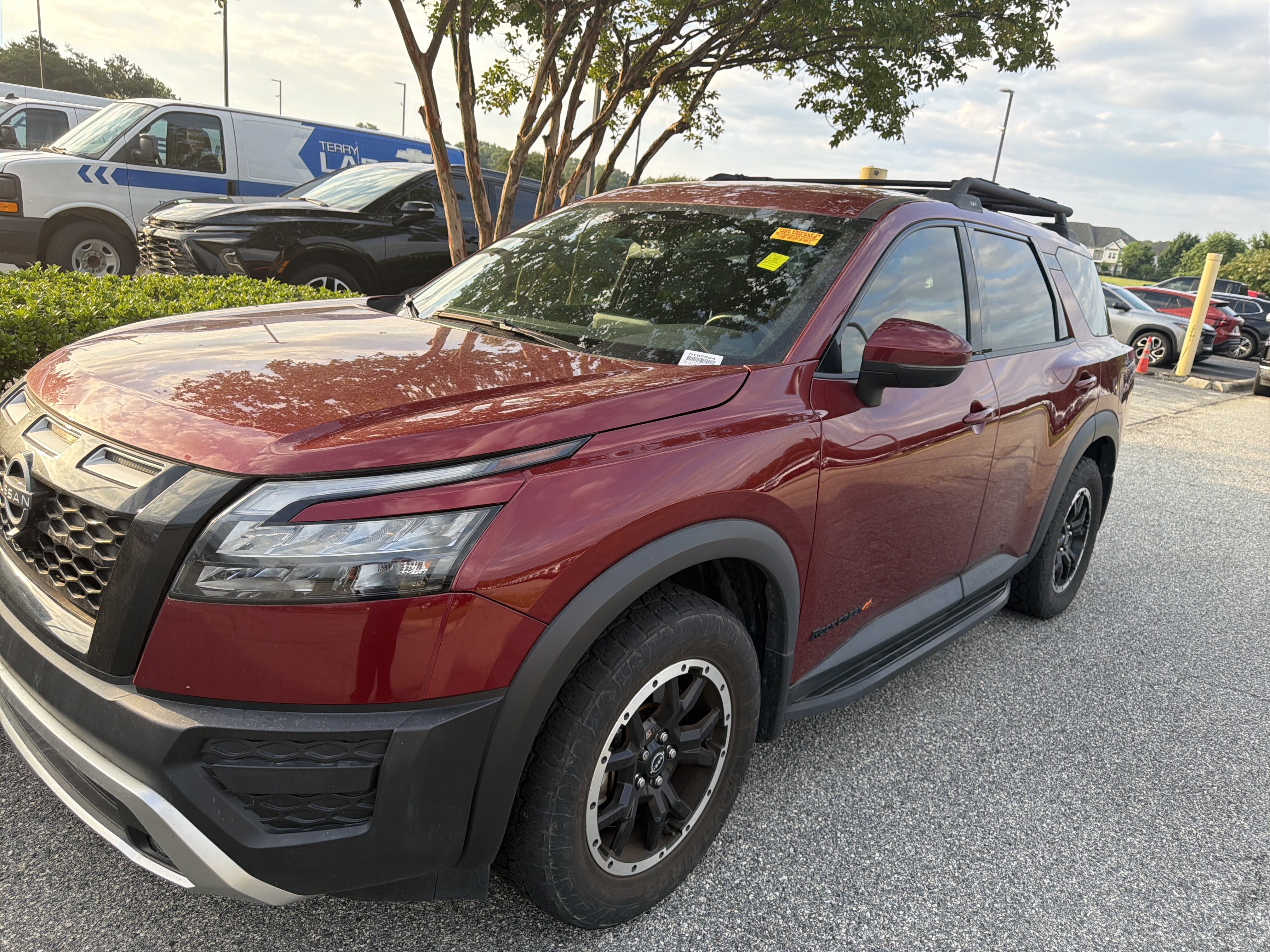 Used 2023 Nissan Pathfinder Rock Creek AWD/4WD image 5