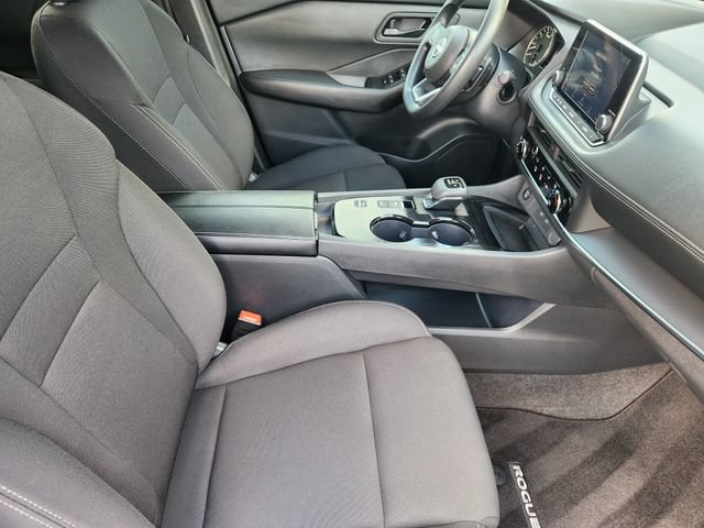 Used 2024 Nissan Rogue S FWD image 13