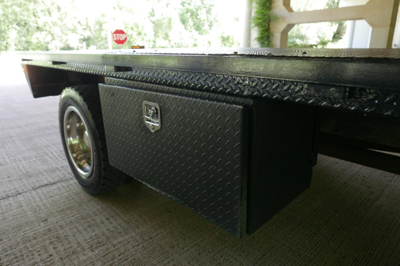 Used 2011 Ford F550 2WD Regular Cab Super Duty w/ Payload Upgrade Pkg image 21