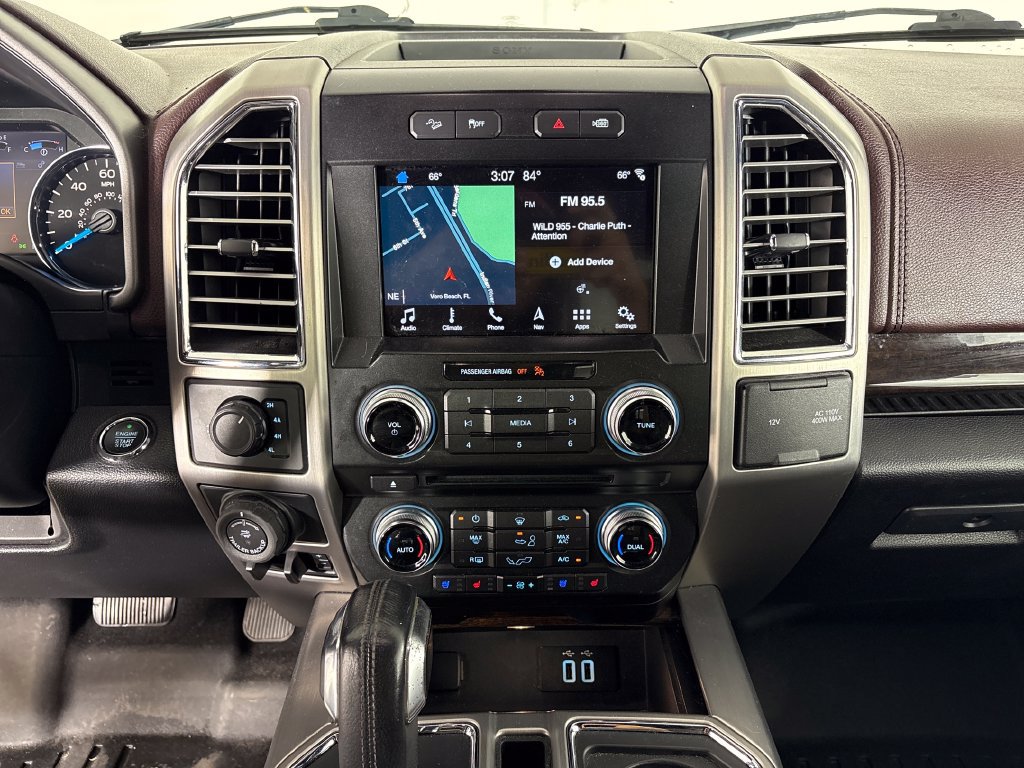 Used 2016 Ford F150 Platinum w/ Equipment Group 701A Luxury AWD/4WD image 29