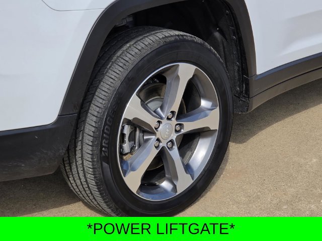 Used 2026 Jeep Grand Cherokee L Limited AWD/4WD image 11