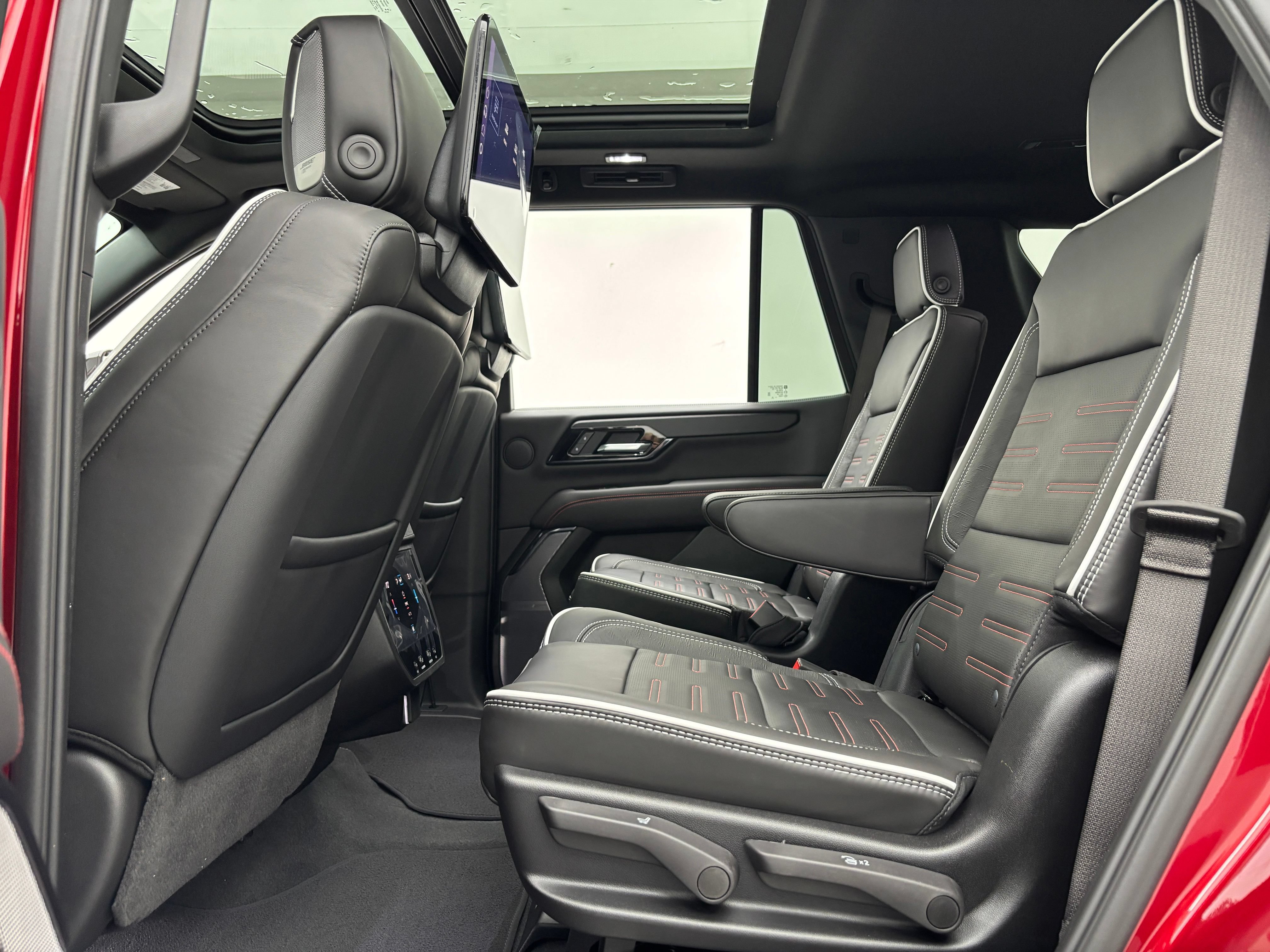 New 2026 GMC Yukon AT4 Ultimate AWD/4WD image 49
