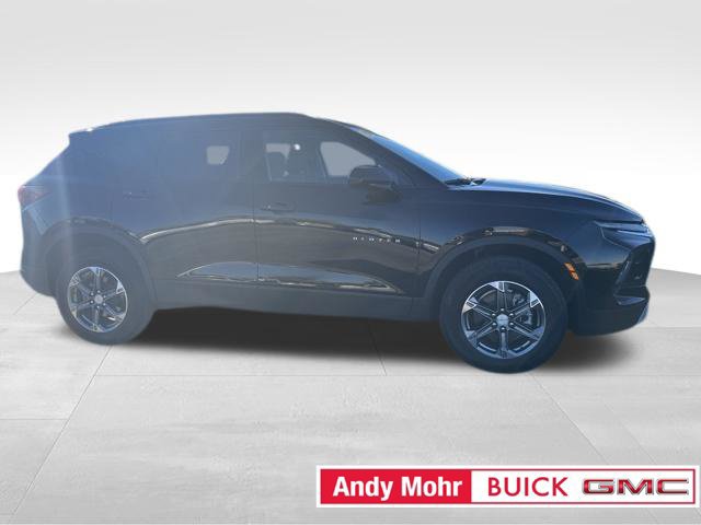 Used 2025 Chevrolet Blazer LT w/ Convenience Package FWD image 16