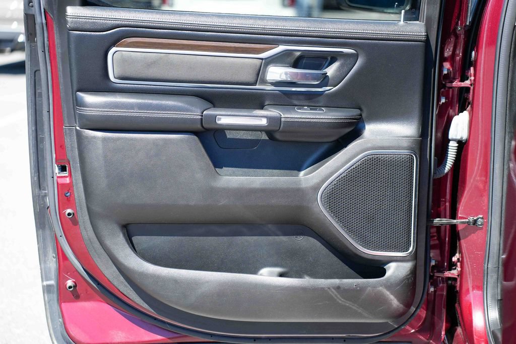 Used 2021 RAM 1500 Laramie AWD/4WD image 18