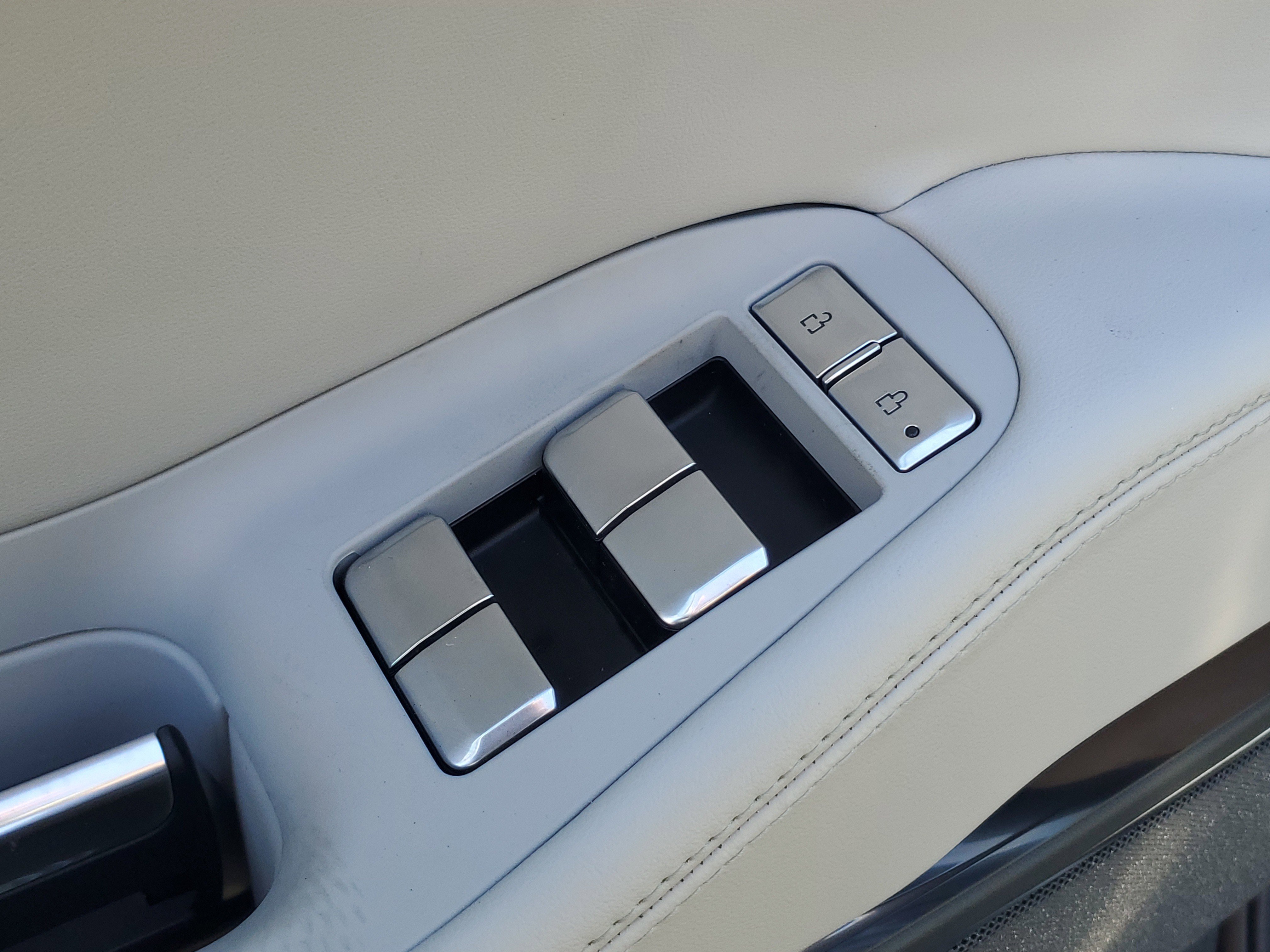 New 2026 Lincoln Navigator Reserve image 9