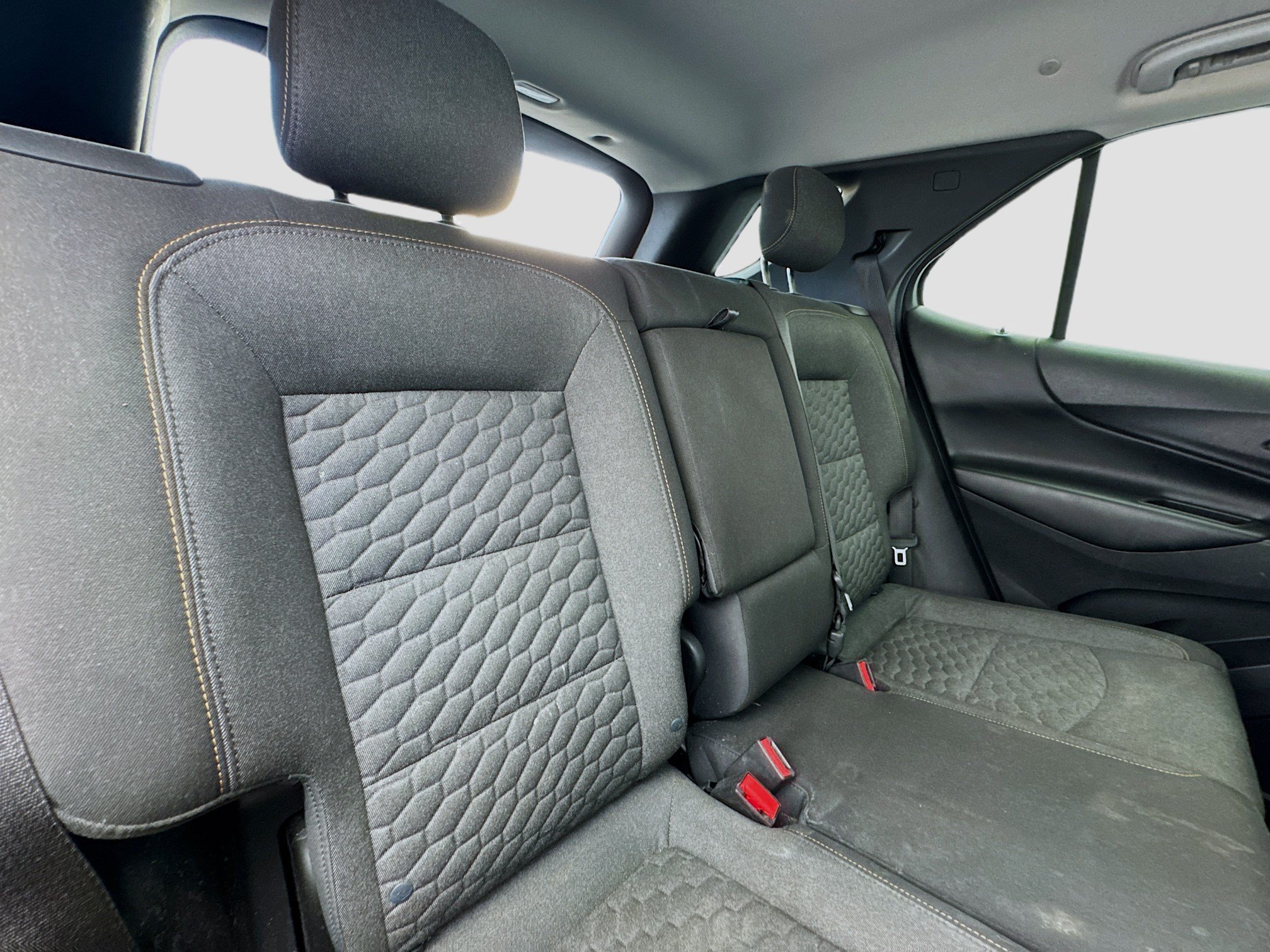 Used 2018 Chevrolet Equinox LT FWD image 18