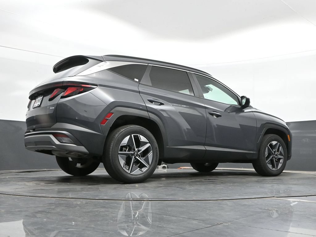 Used 2025 Hyundai Tucson SEL AWD/4WD image 38