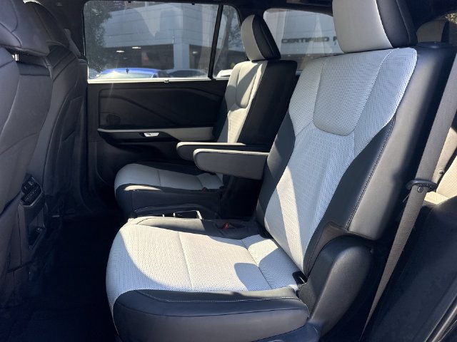 Certified 2025 Lexus TX 500h AWD w/ Technology Package image 23