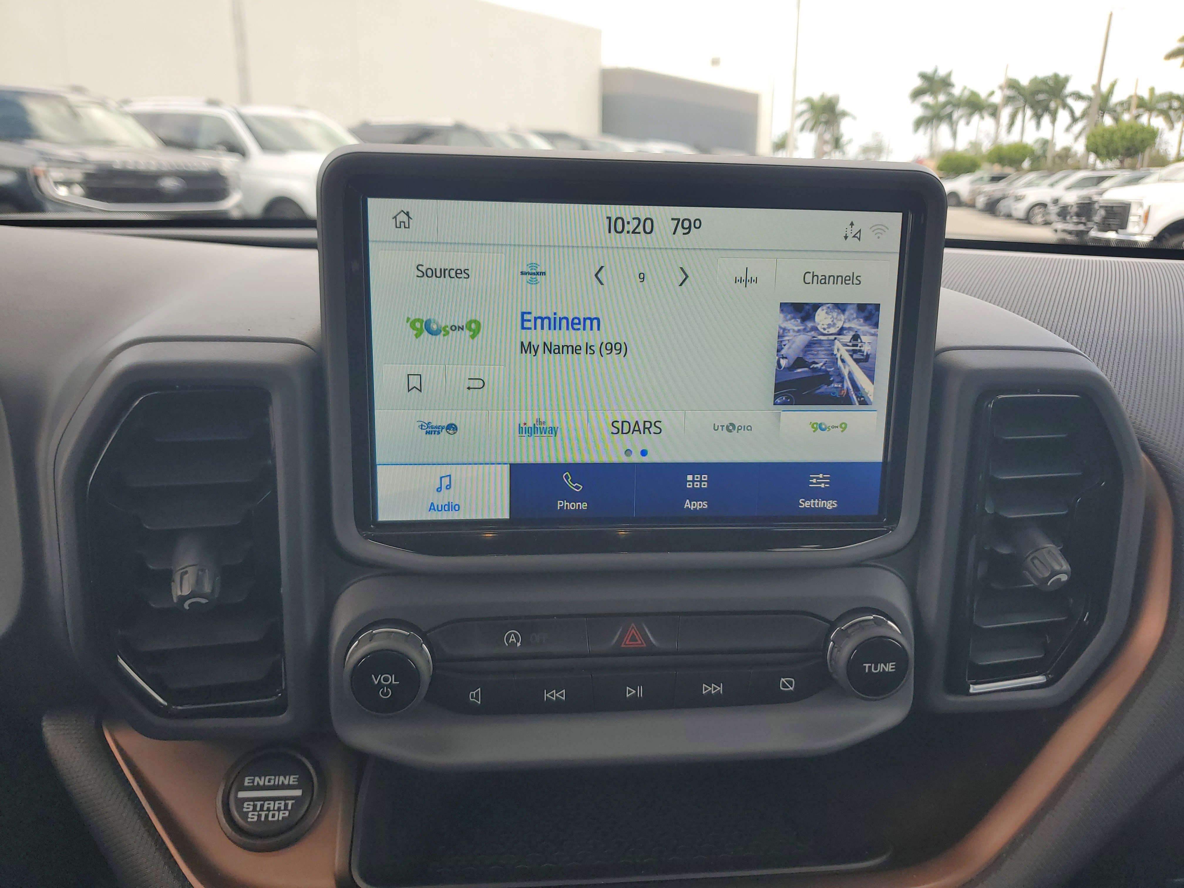 Used 2021 Ford Bronco Sport Outer Banks w/ Outer Banks Package AWD/4WD image 25