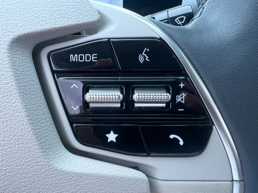Used 2024 Kia EV6 Wind image 17