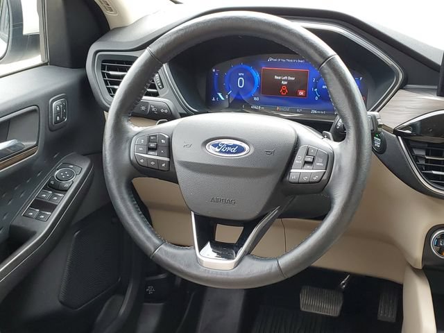 Used 2020 Ford Escape Titanium AWD/4WD image 14