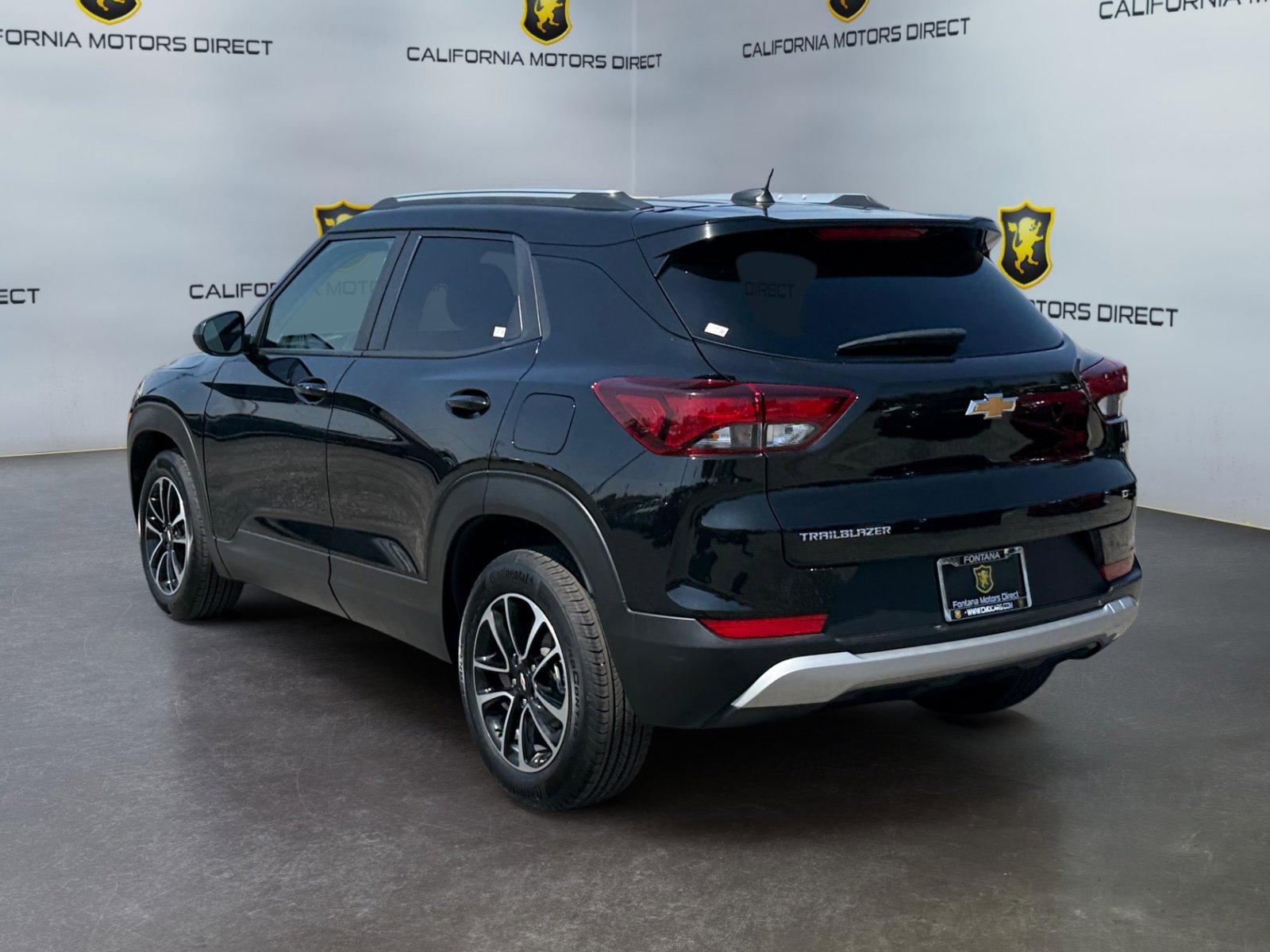 Used 2025 Chevrolet TrailBlazer LT image 3